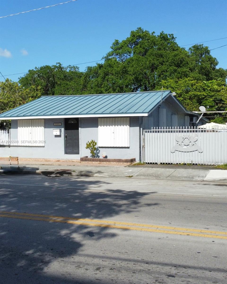 This T5-L zoned property is an unmatched find for developers or owner-users seeking a flagship presence. 4,300 Sq. Ft. Lot and a property of 1,680 Sq. Ft. The site sits adjacent to a major planned corner development that will introduce high-end retail, a curated café, and destination dining, ensuring a consistent flow of sophisticated clientele to your doorstep.

Capitalize on the area's transition toward high-density mixed-use, with flexible zoning that supports a sophisticated integration of retail, office, and residential units. This asset provides immediate carry while you finalize your architectural plans. Located just minutes from the Design District and Wynwood, this is where Miami’s next chapter is being built. Secure a premier land acquisition in a high-growth corridor directly benefiting from the upscale transformation of the 55th St and 2nd Ave axis.