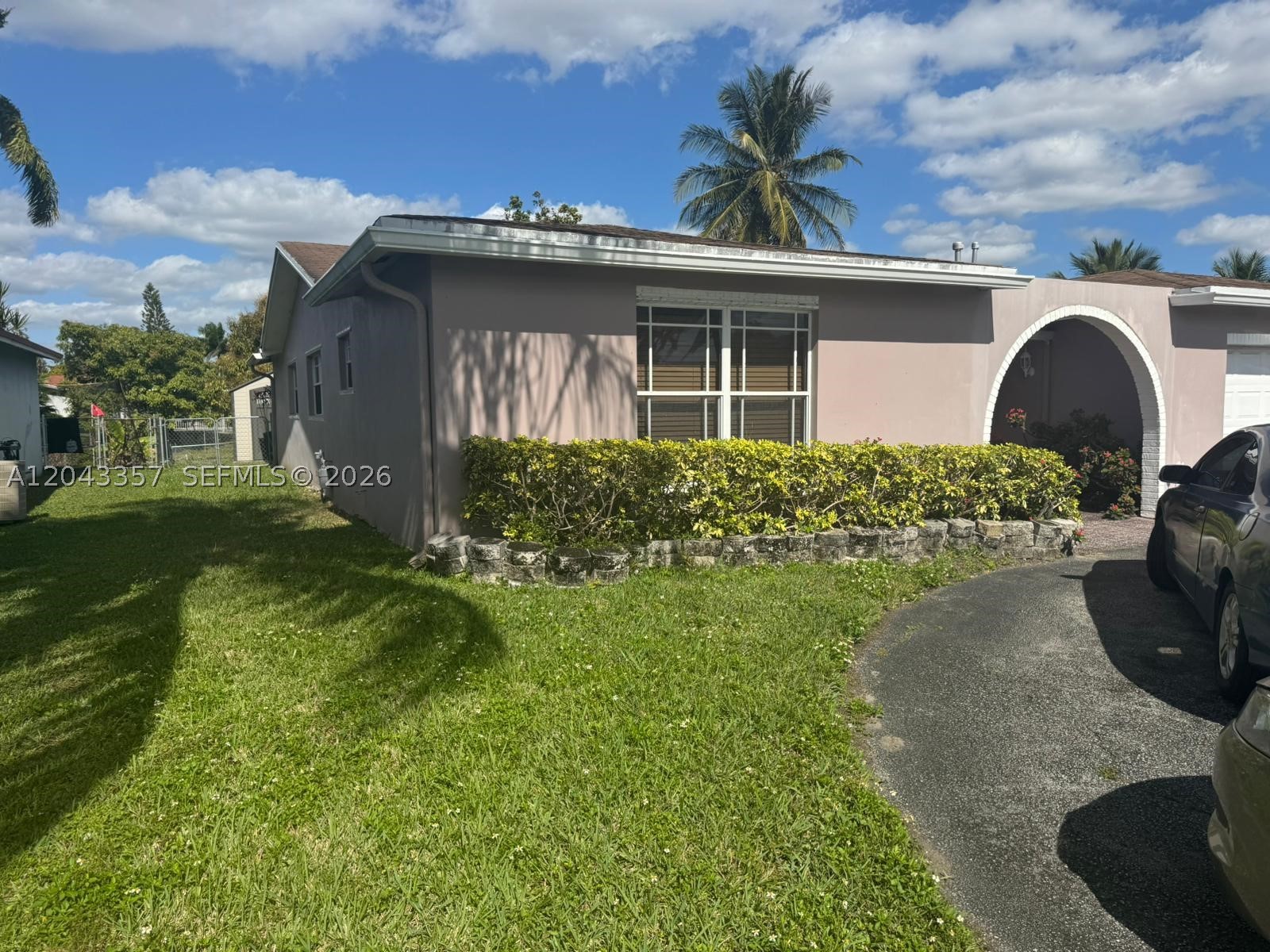 SUNRISE GOLF VILLAGE SEC - Residential