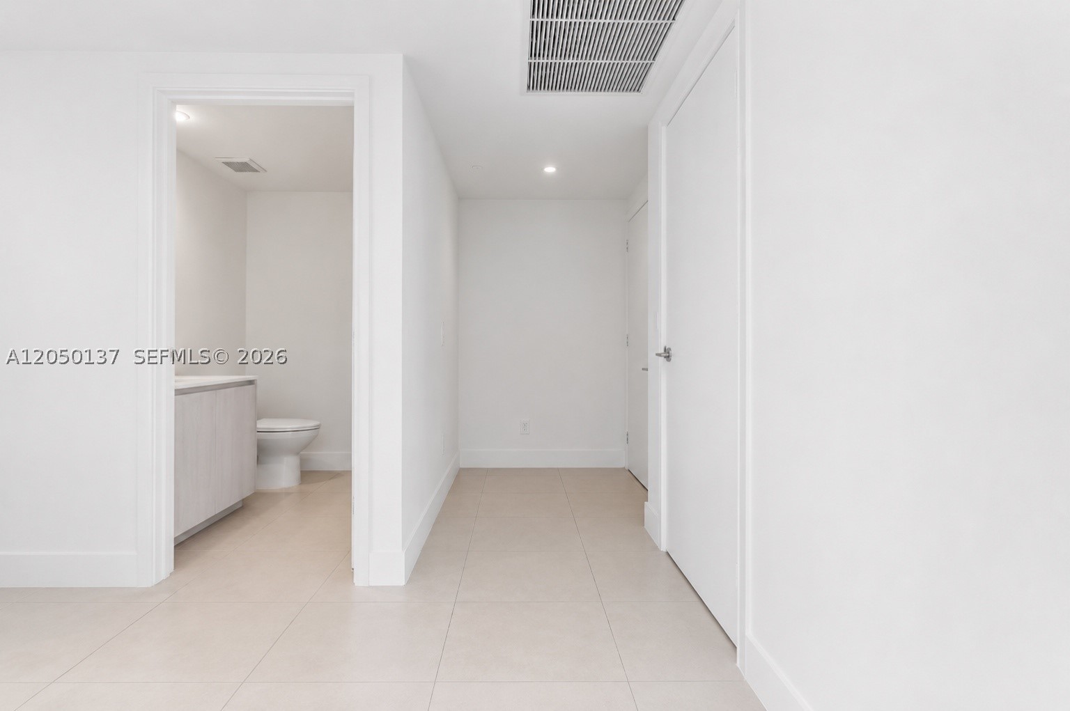 ONE PARAISO CONDO - Residential