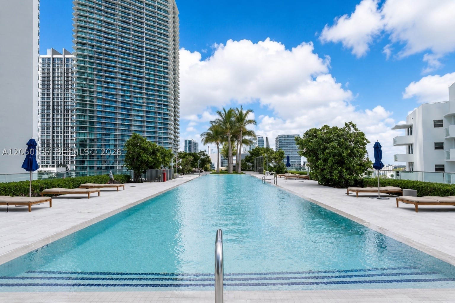 ONE PARAISO CONDO - Residential