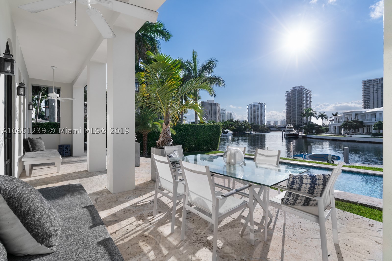 GOLDEN BEACH SEC D - Residential