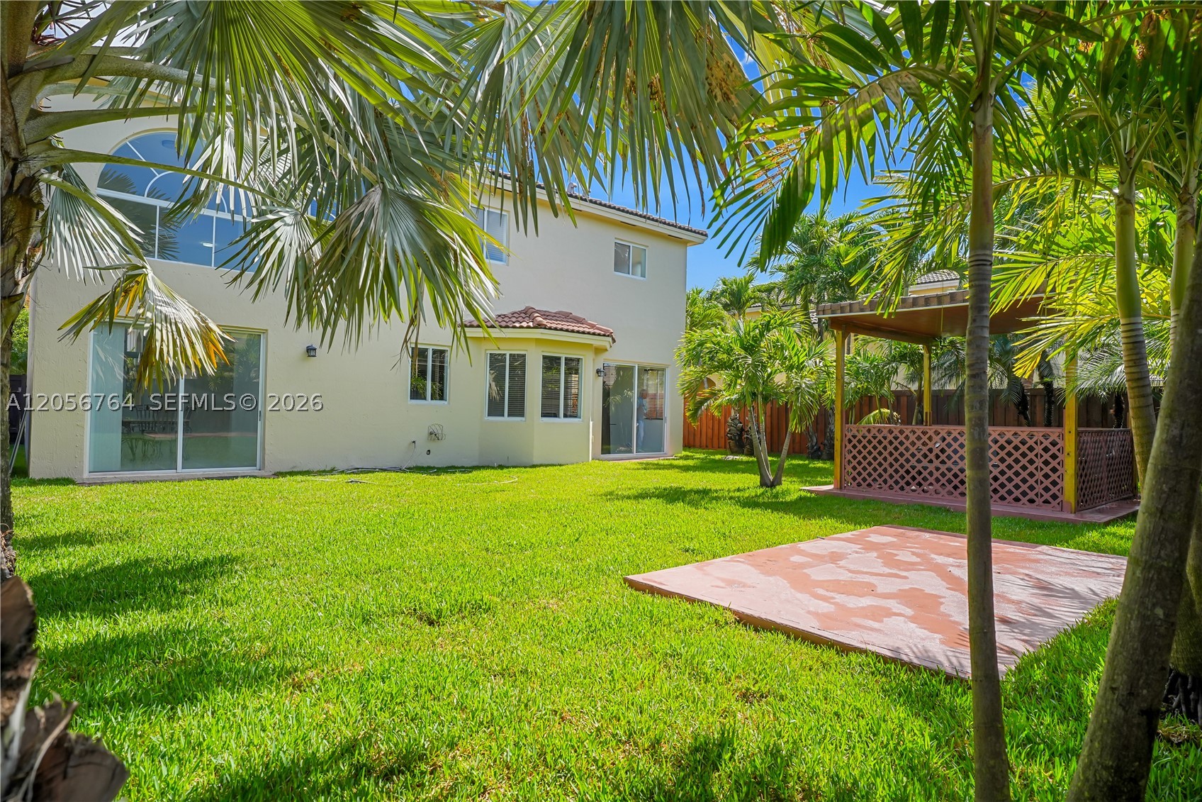 PALM ISLE ESTATES - Residential
