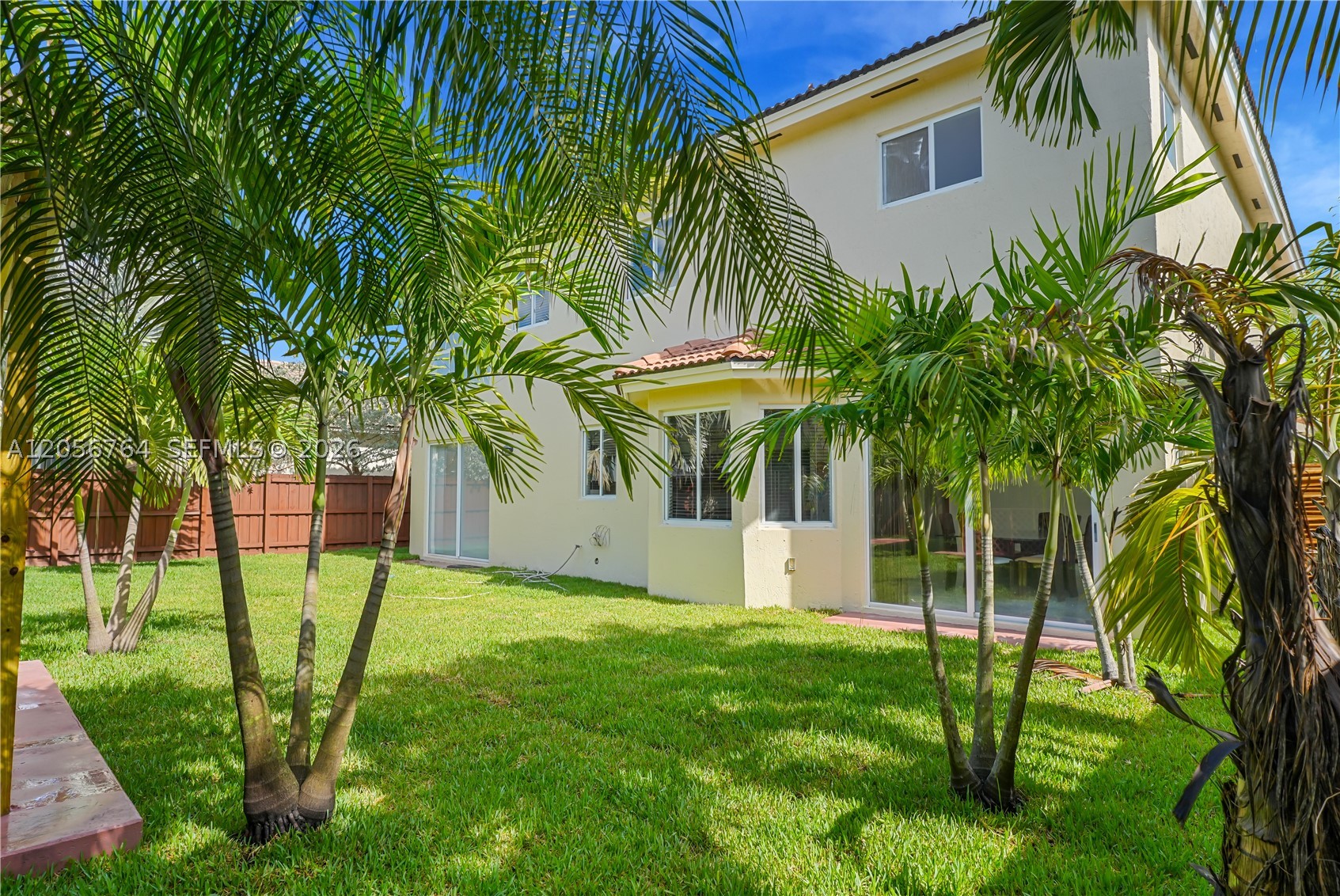 PALM ISLE ESTATES - Residential