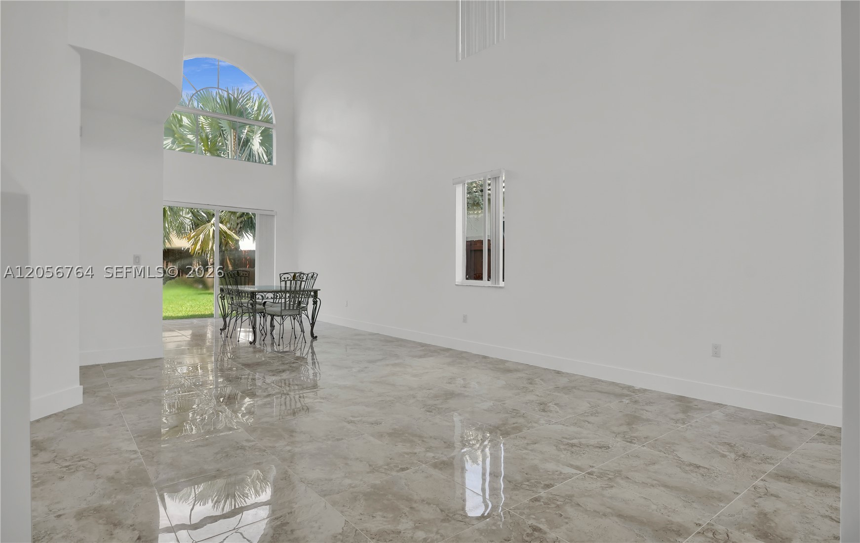 PALM ISLE ESTATES - Residential