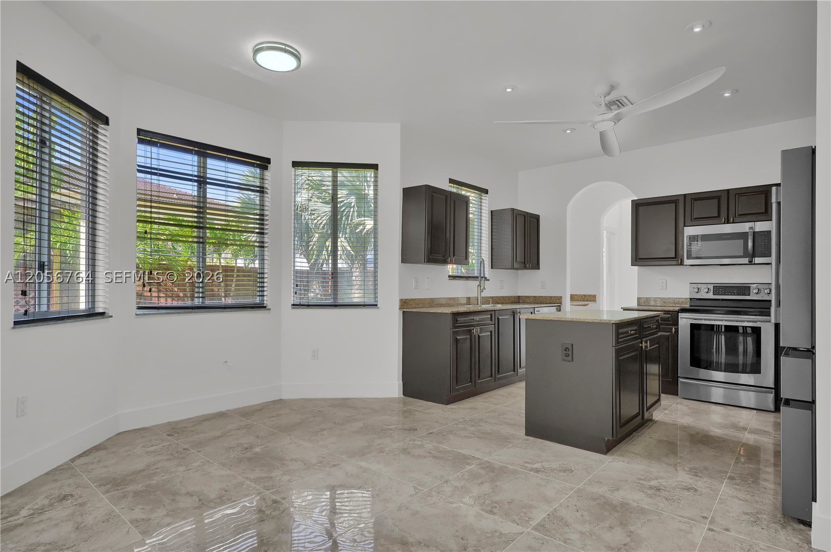 PALM ISLE ESTATES - Residential
