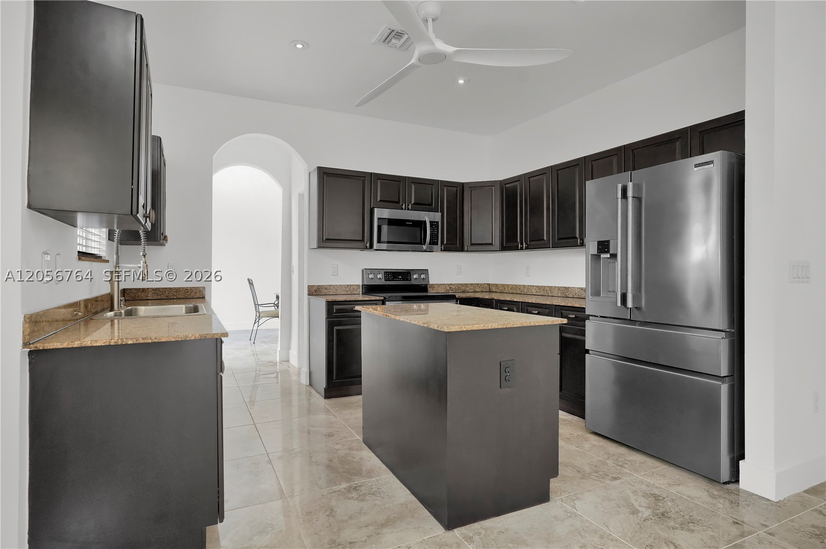 PALM ISLE ESTATES - Residential