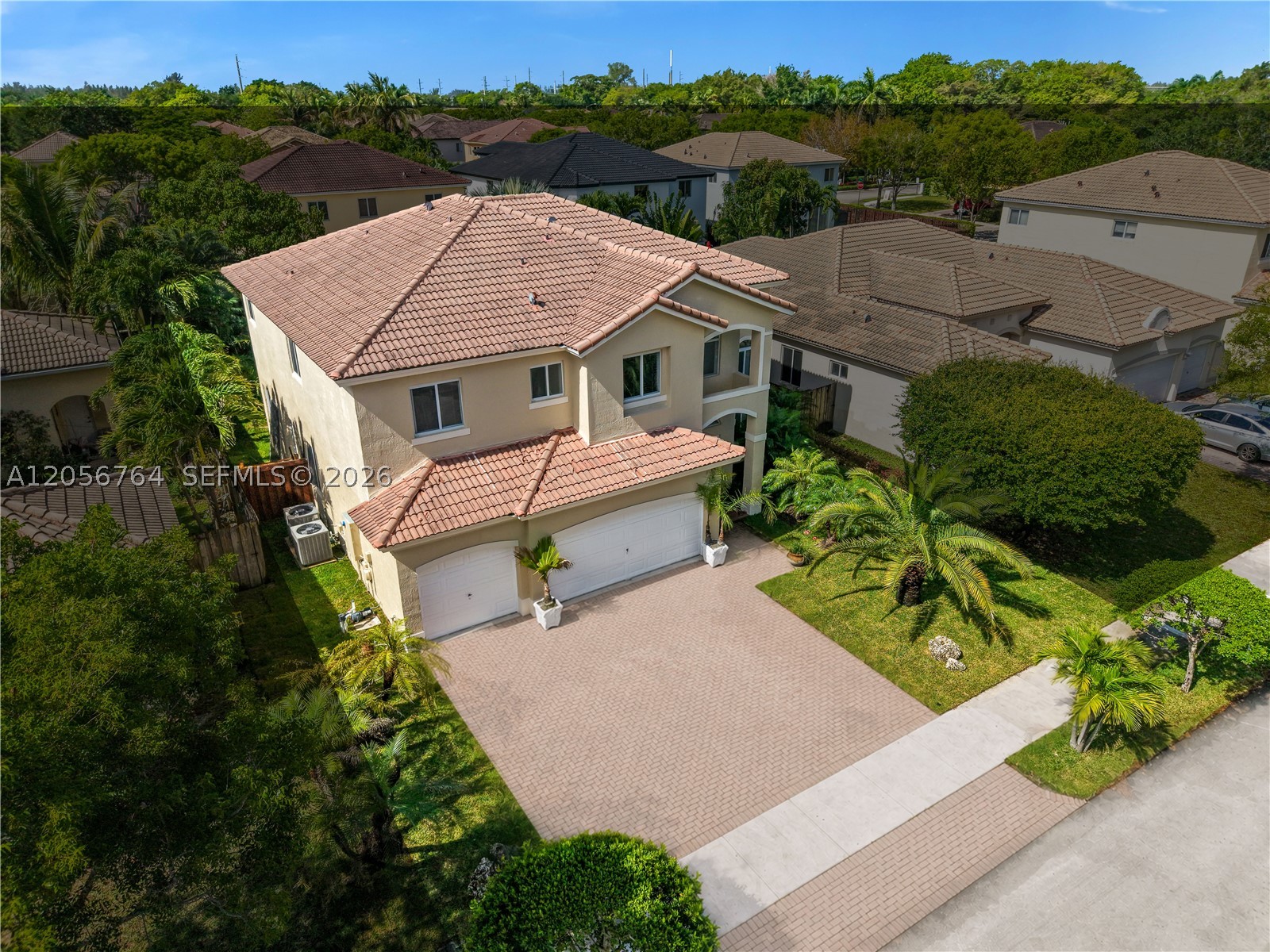 PALM ISLE ESTATES - Residential