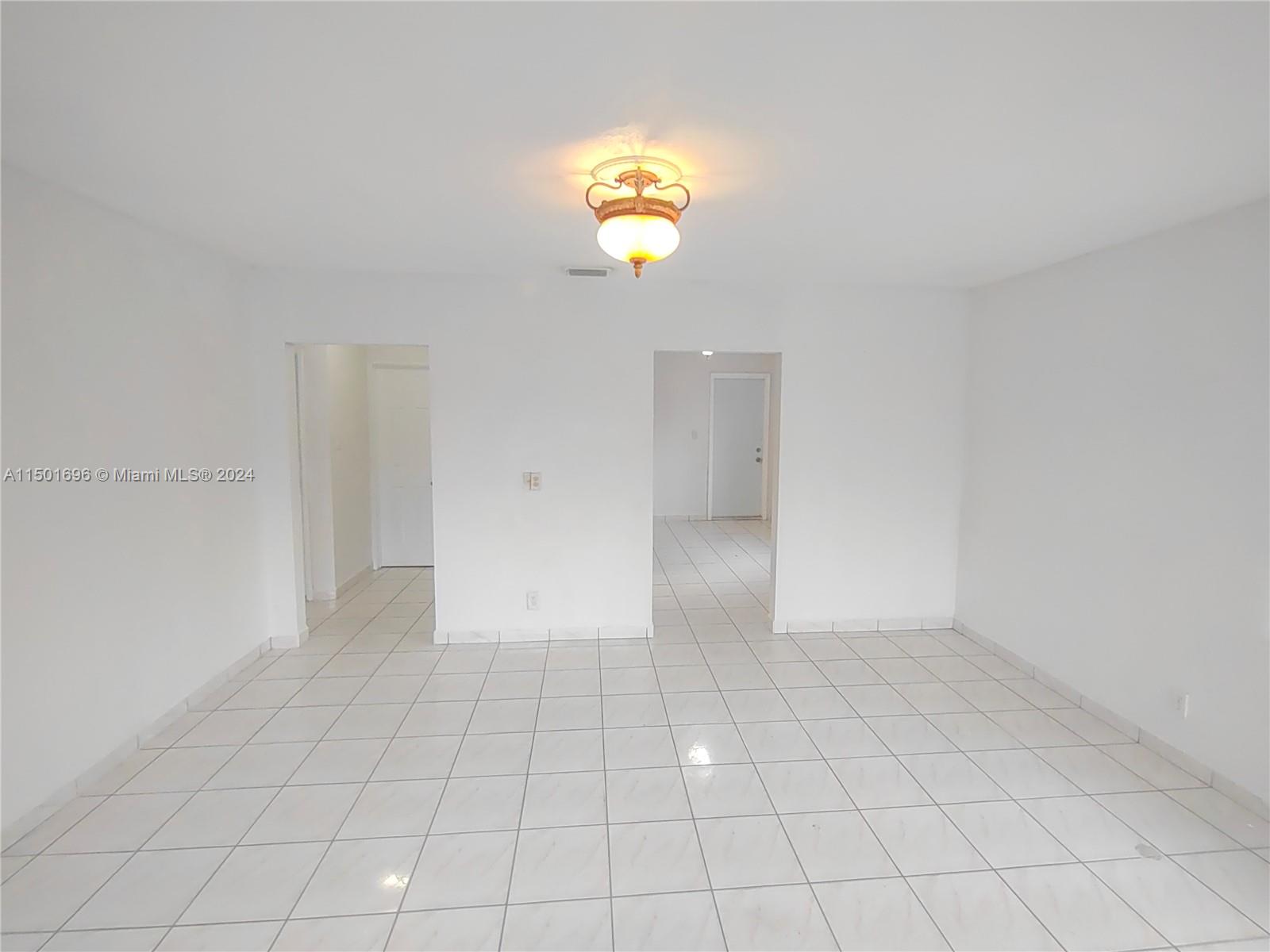 TOWN OF HIALEAH 1 ADDN AM - Residential Lease
