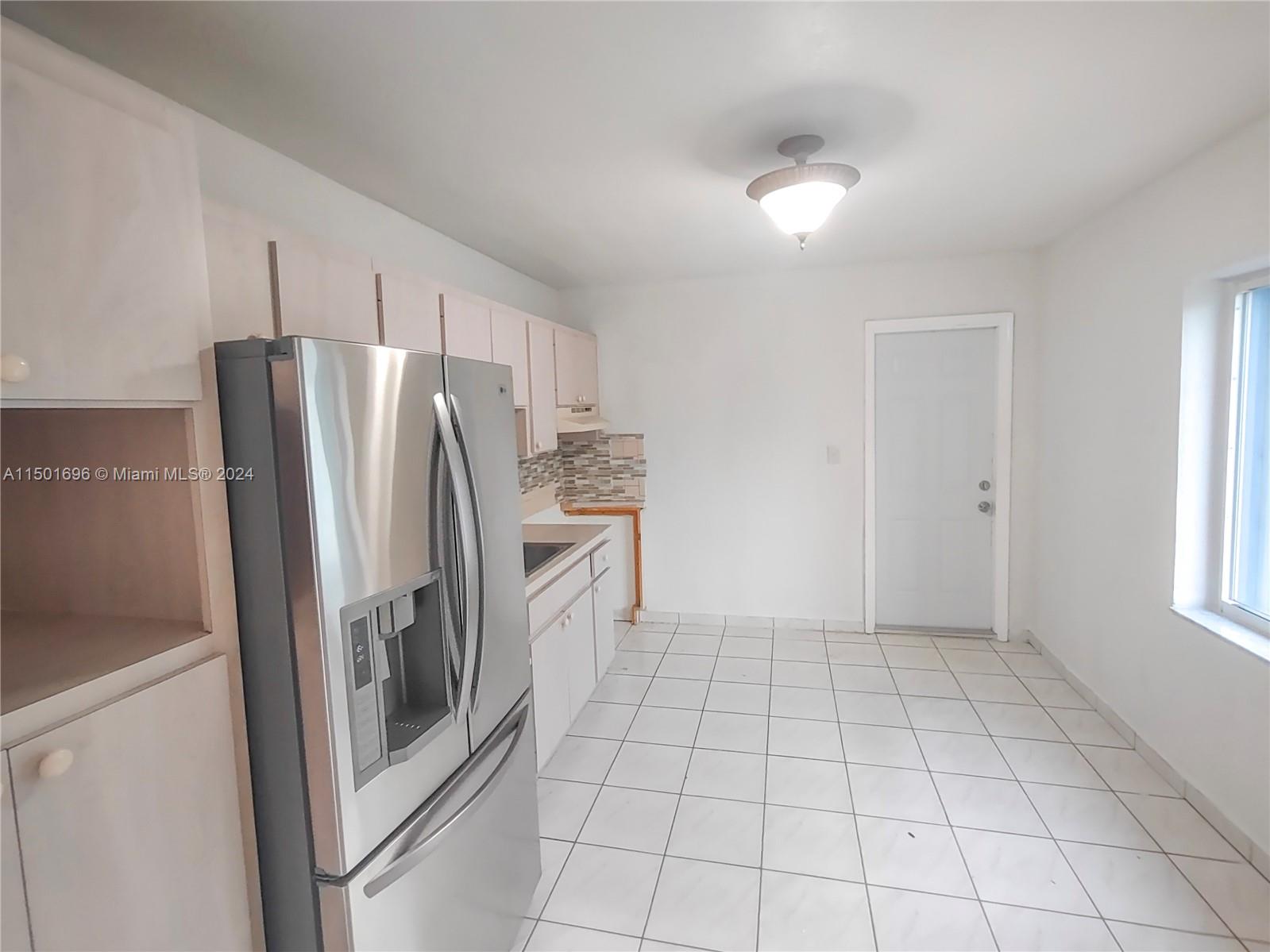 TOWN OF HIALEAH 1 ADDN AM - Residential Lease