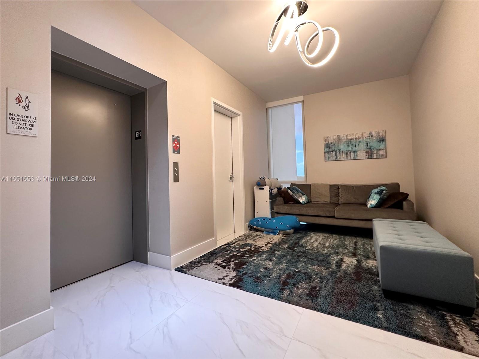 THE HARBOUR NORTH CONDO - Residential