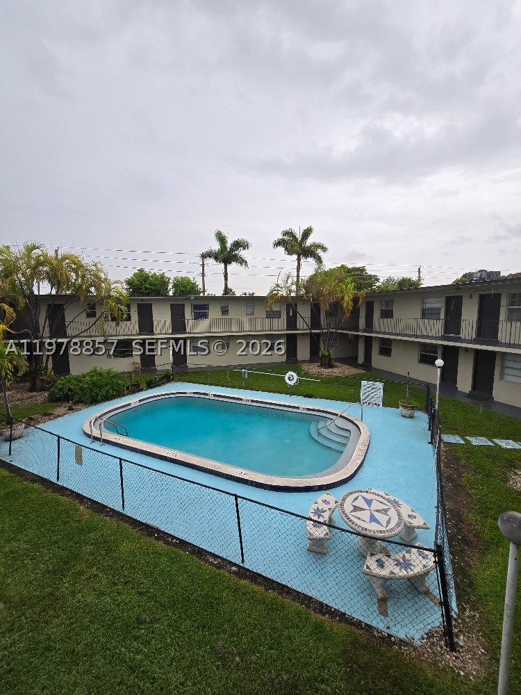 VILLAS OF WEST BIRD CONDO - Residential