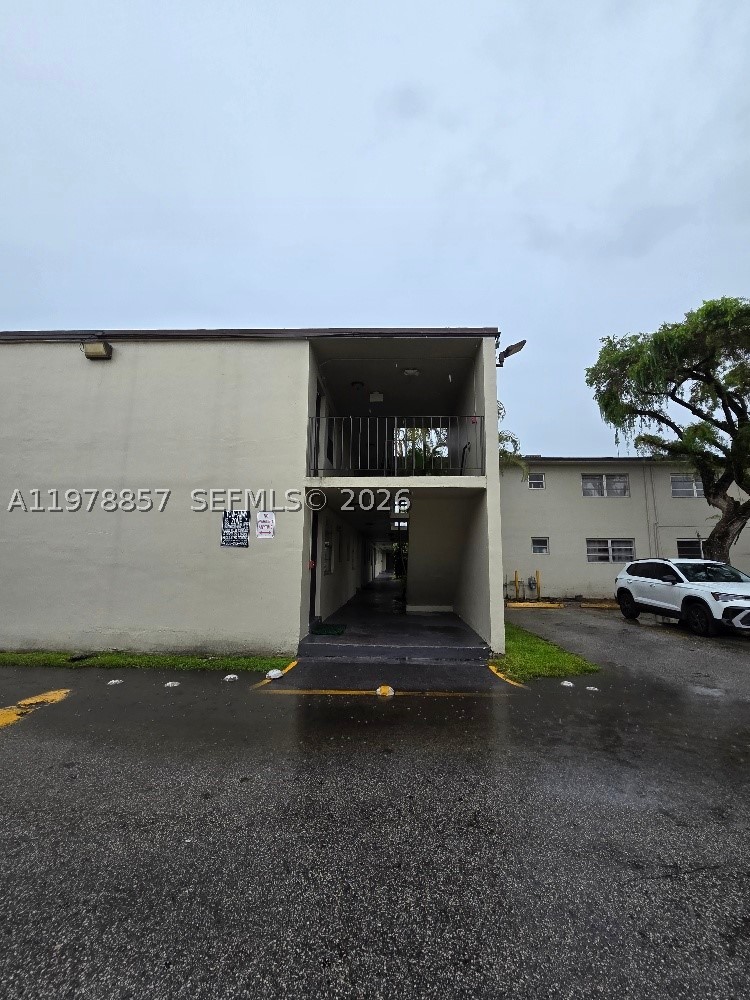 VILLAS OF WEST BIRD CONDO - Residential
