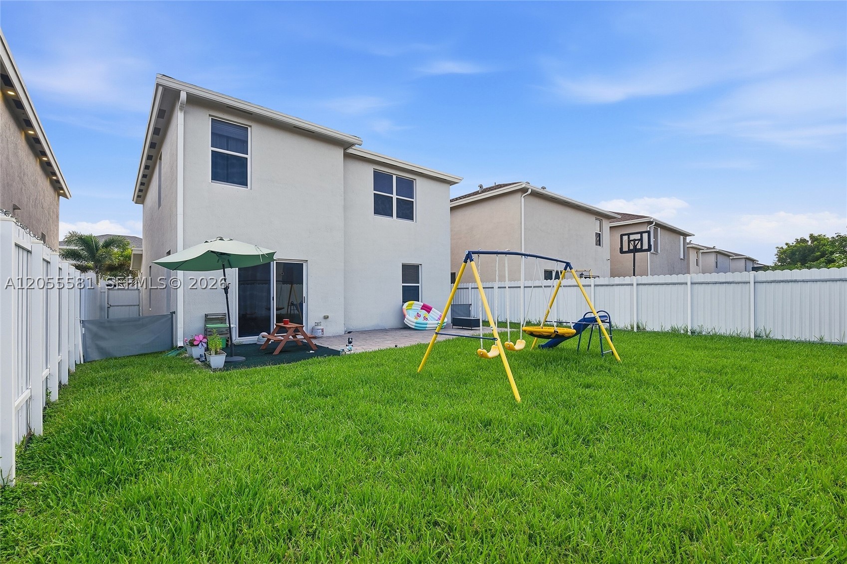 ROYAL HOMES WEST - Residential