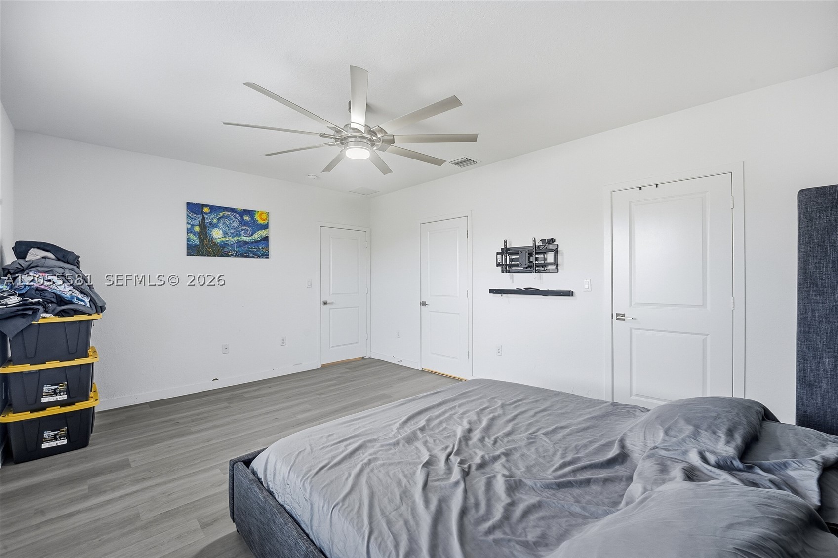 ROYAL HOMES WEST - Residential