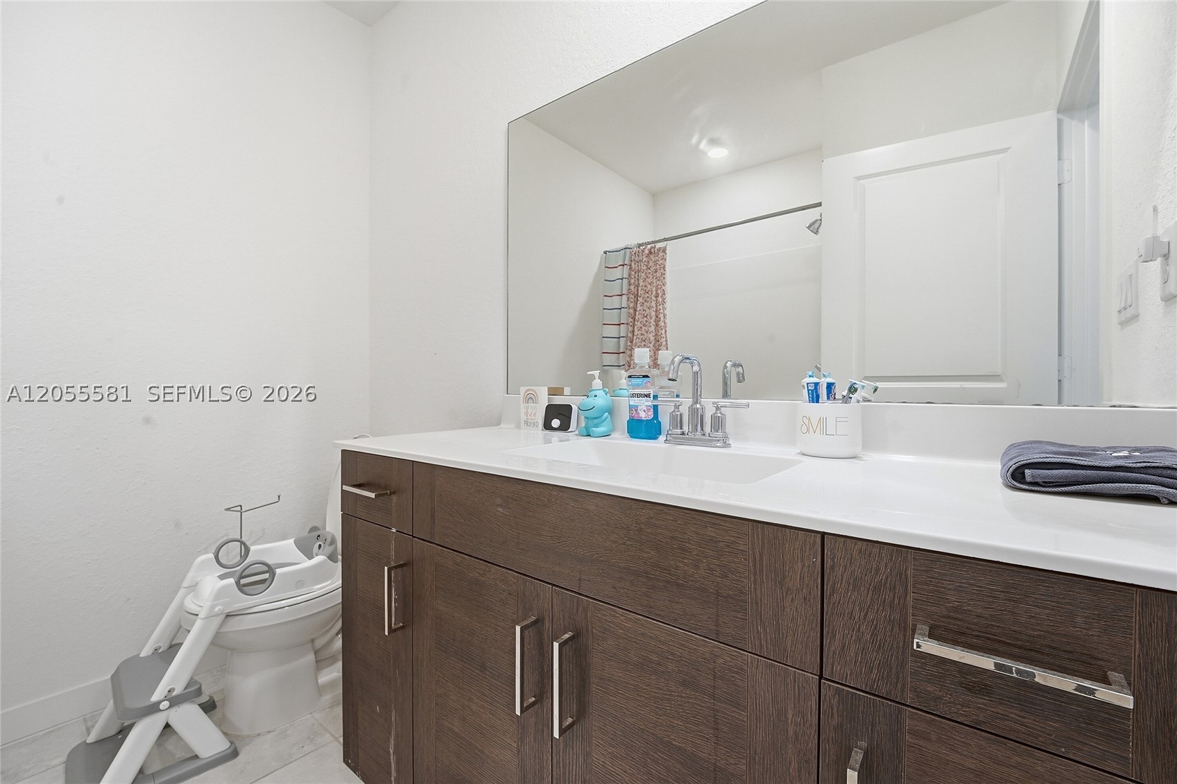 ROYAL HOMES WEST - Residential