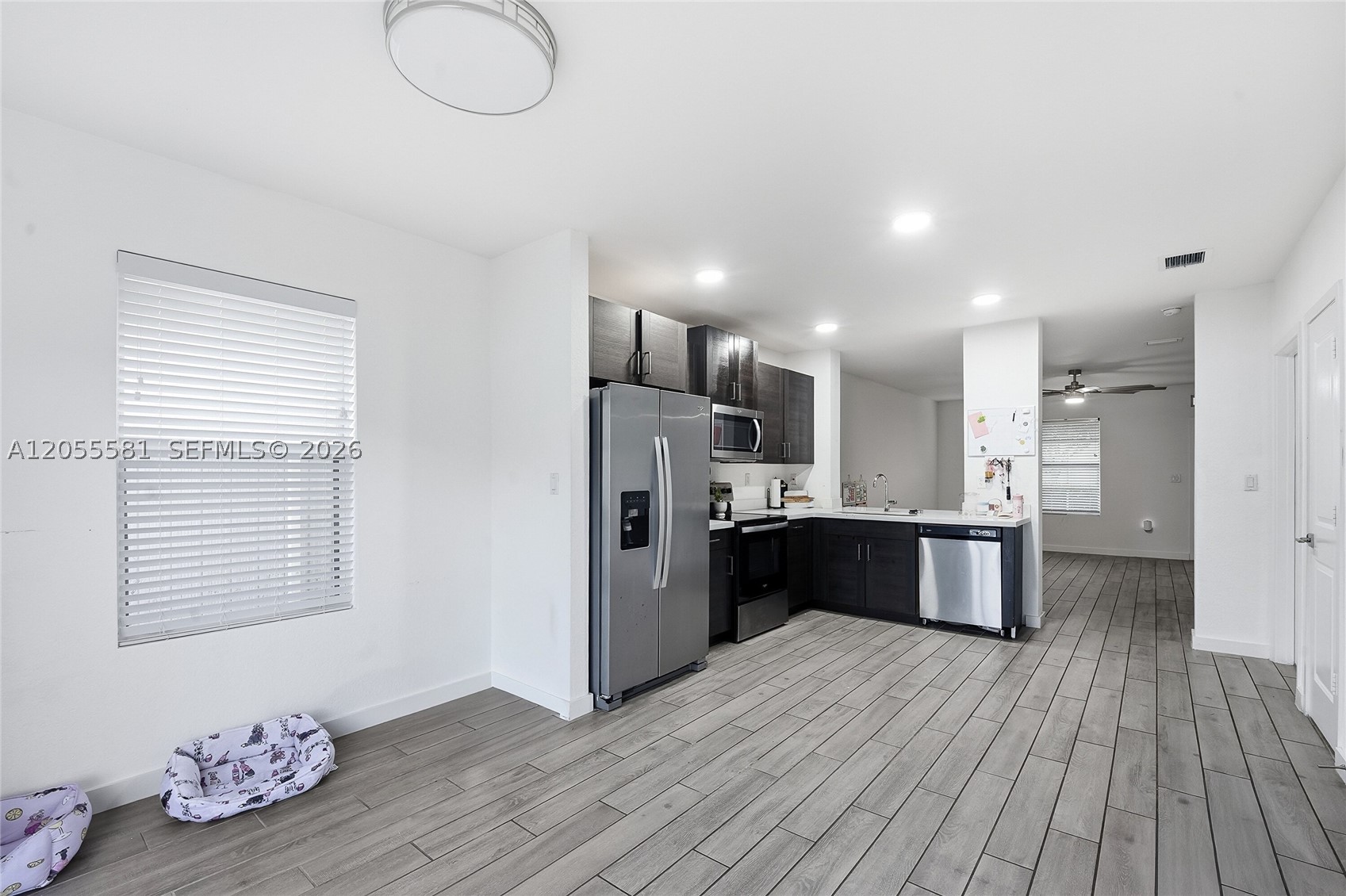 ROYAL HOMES WEST - Residential