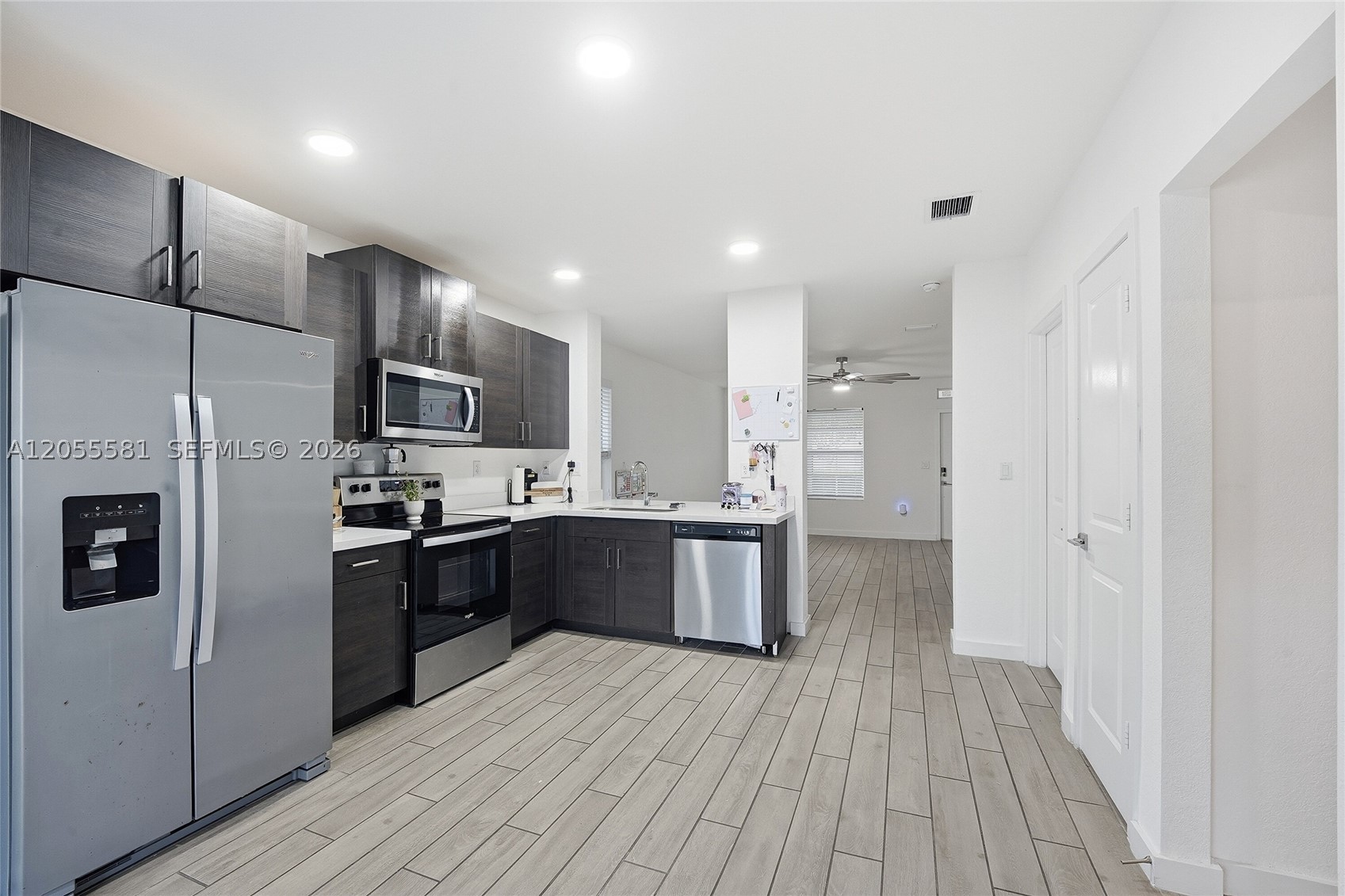 ROYAL HOMES WEST - Residential