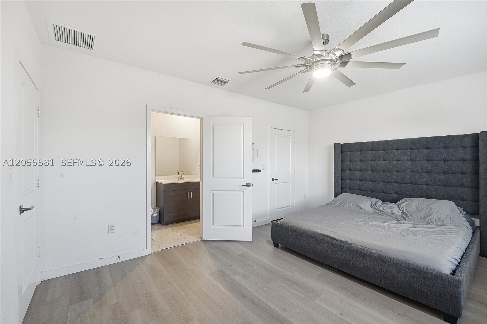 ROYAL HOMES WEST - Residential