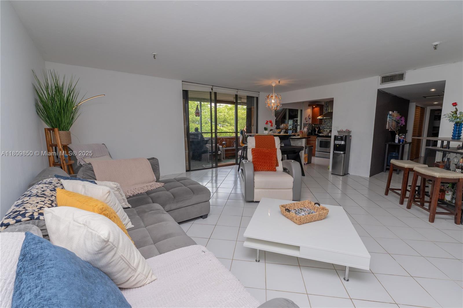 COCO WOOD CONDO - Residential