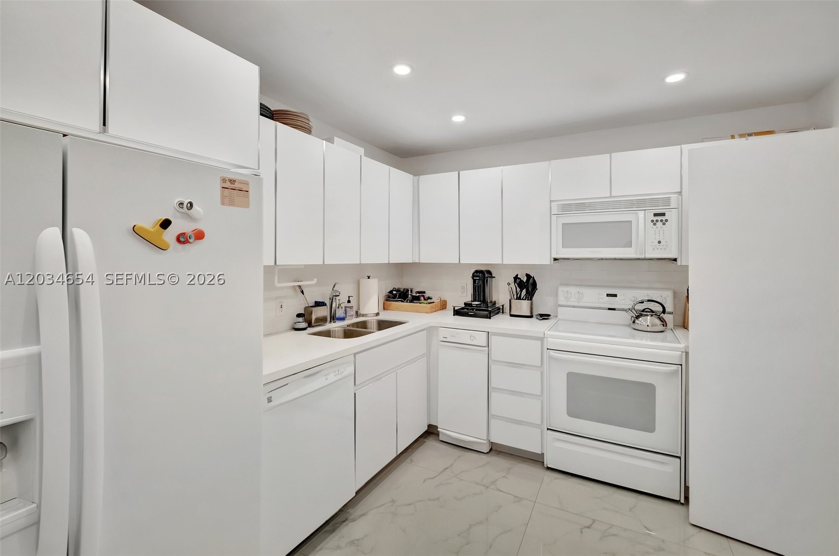 GROVE ISLE CONDO - Residential Lease