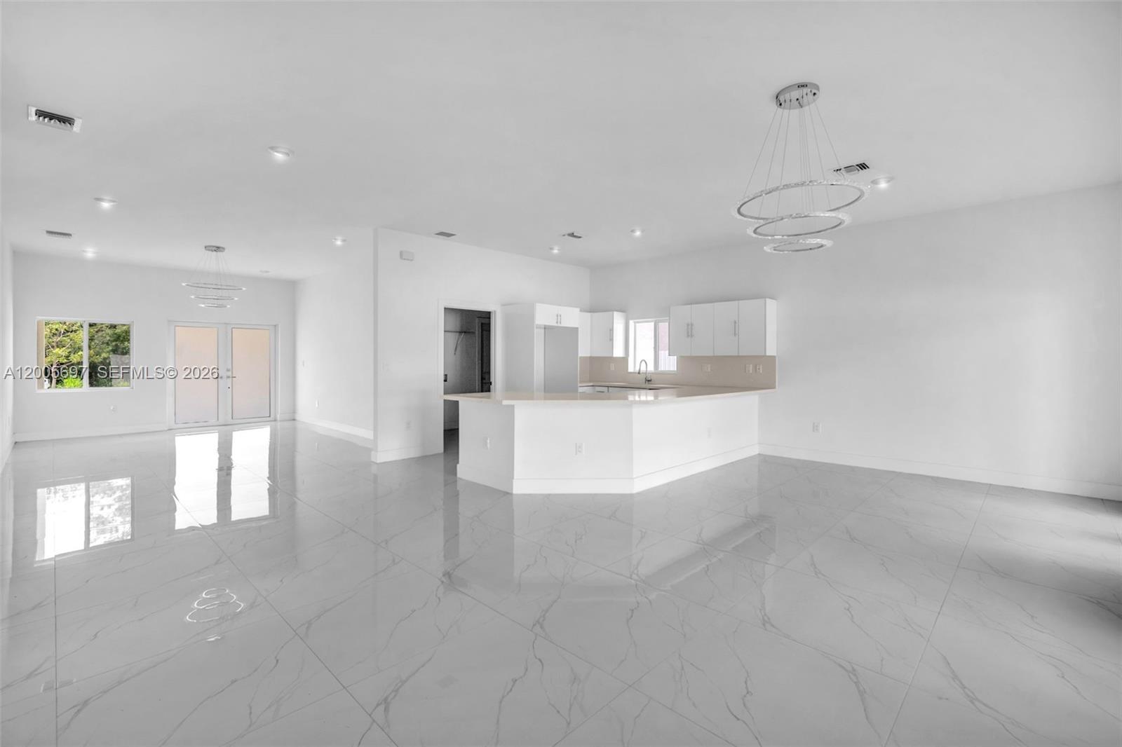 DIXIE HEIGHTS - Residential