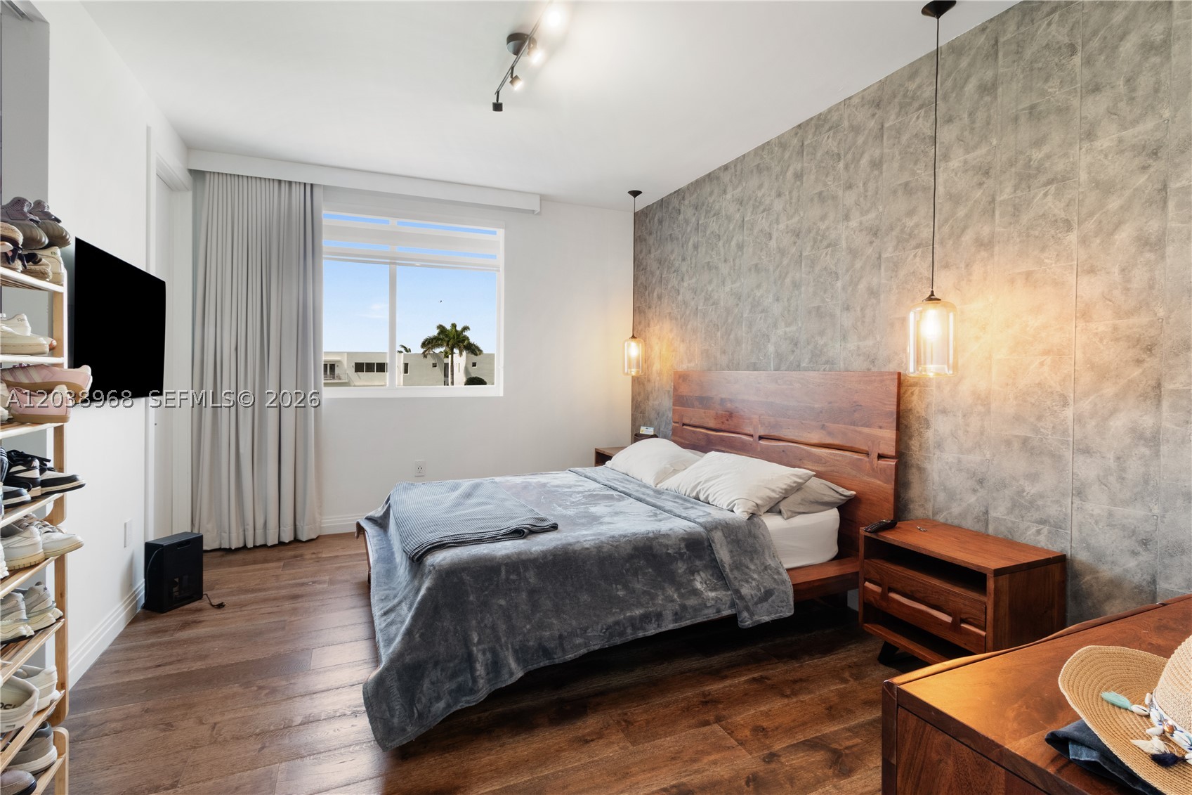 DORAL COMMONS RESIDENTIAL - Residential