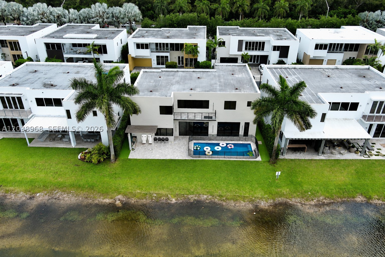 DORAL COMMONS RESIDENTIAL - Residential