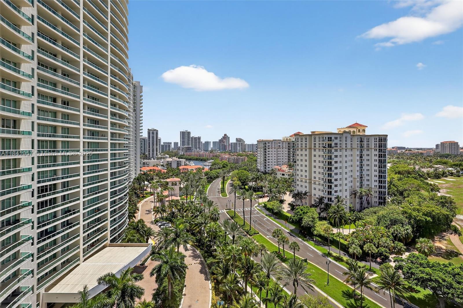 THE LANDMARK CONDO - Residential