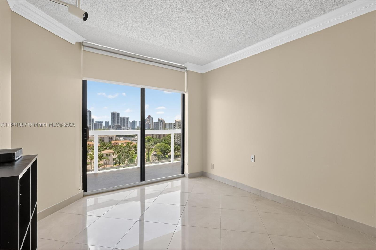THE LANDMARK CONDO - Residential