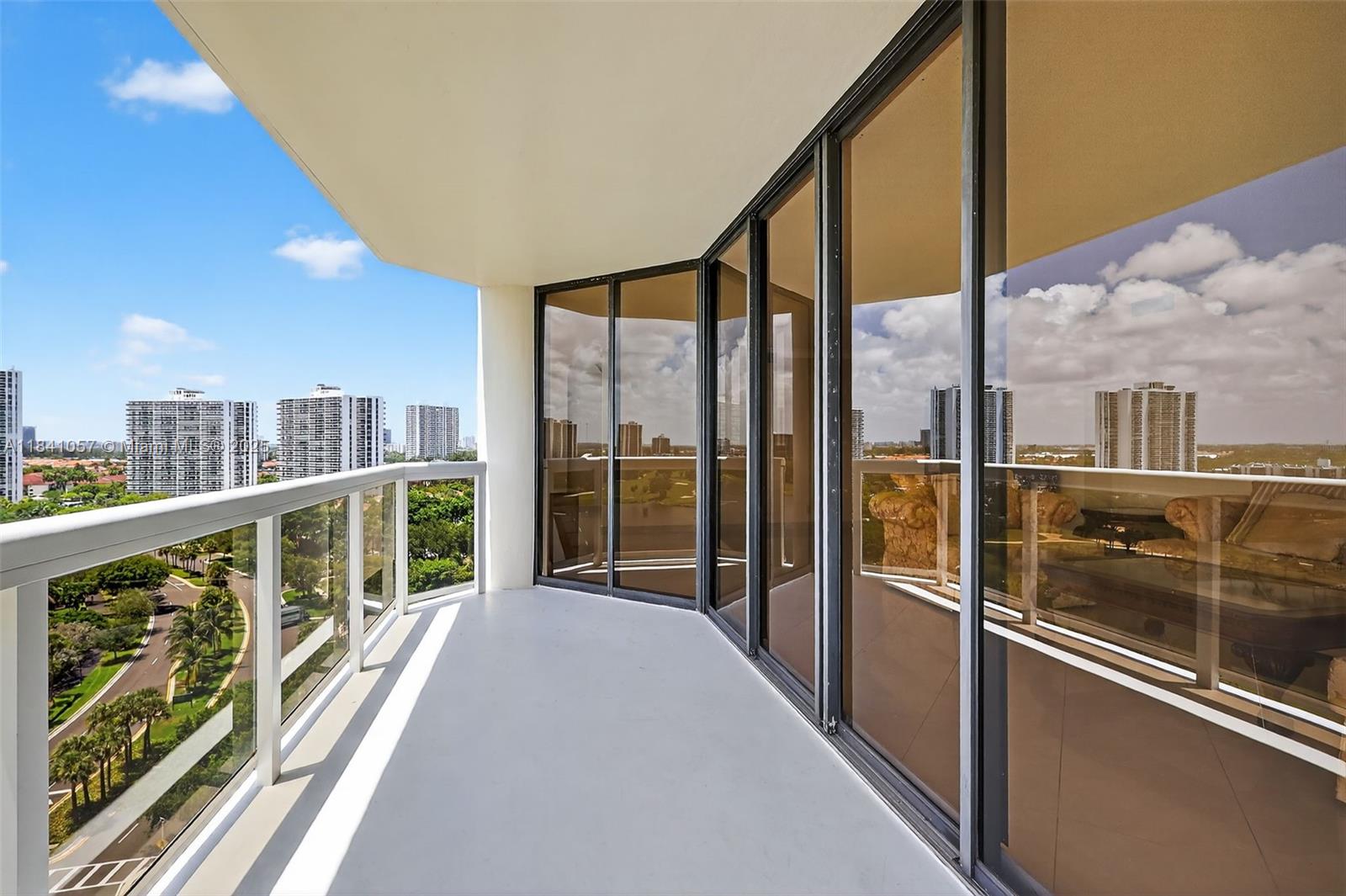 THE LANDMARK CONDO - Residential
