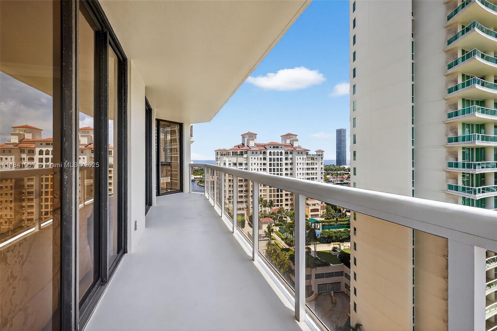 THE LANDMARK CONDO - Residential
