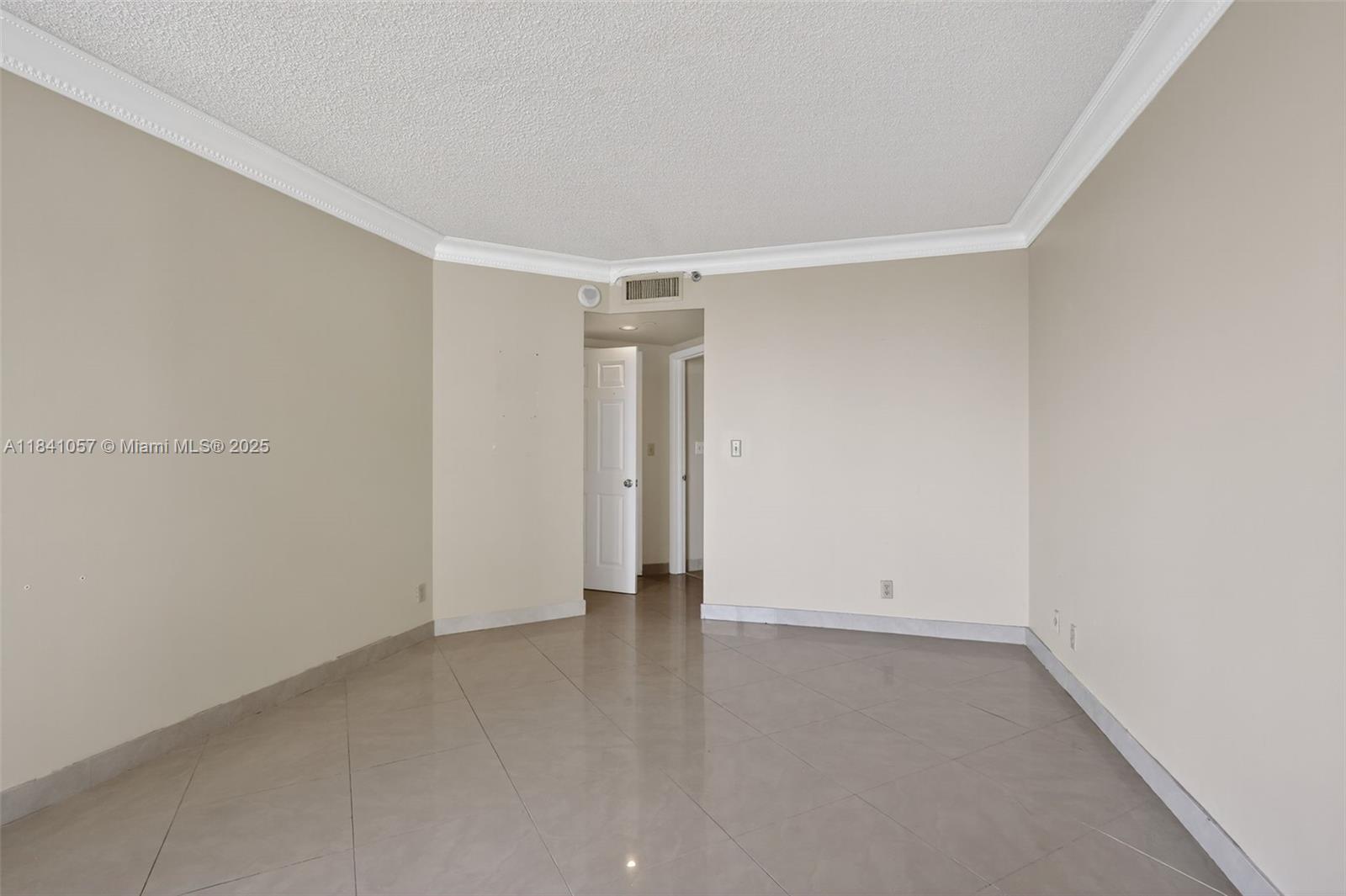 THE LANDMARK CONDO - Residential