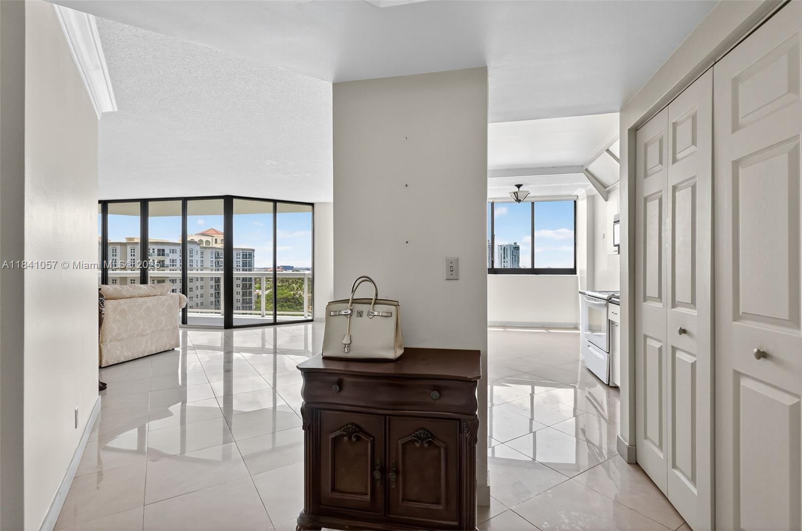THE LANDMARK CONDO - Residential