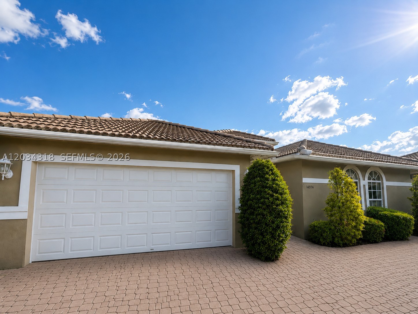 KENDALL FAMILY ESTATES PH - Residential