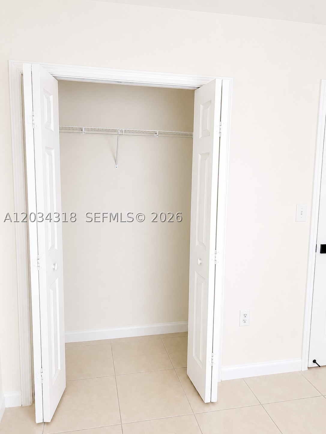 KENDALL FAMILY ESTATES PH - Residential