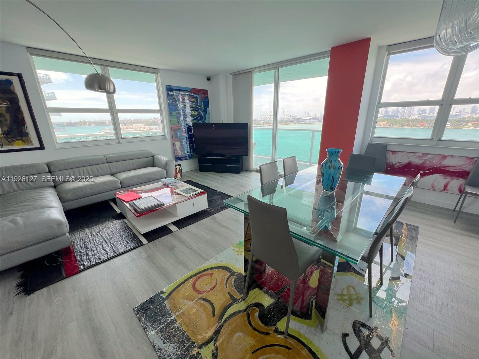 Stunning direct bay view, corner unit wraparound terrace with breathtaking views of the bay and Miami skyline, perfect for enjoying gorgeous sunsets. Fully renovated 2-bedroom, 2-bathroom, stylish, elegant, bright full of natural light. Located in one of the best areas of Miami Beach, central and surrounded by great restaurants, walking distance to the beach and the South of Fifth area. The Floridian offers resort-style amenities, including a 24-hour doorman, valet, gym, two pools, tennis court, convenience store and more. The ideal spot to enjoy the best of South Beach living.