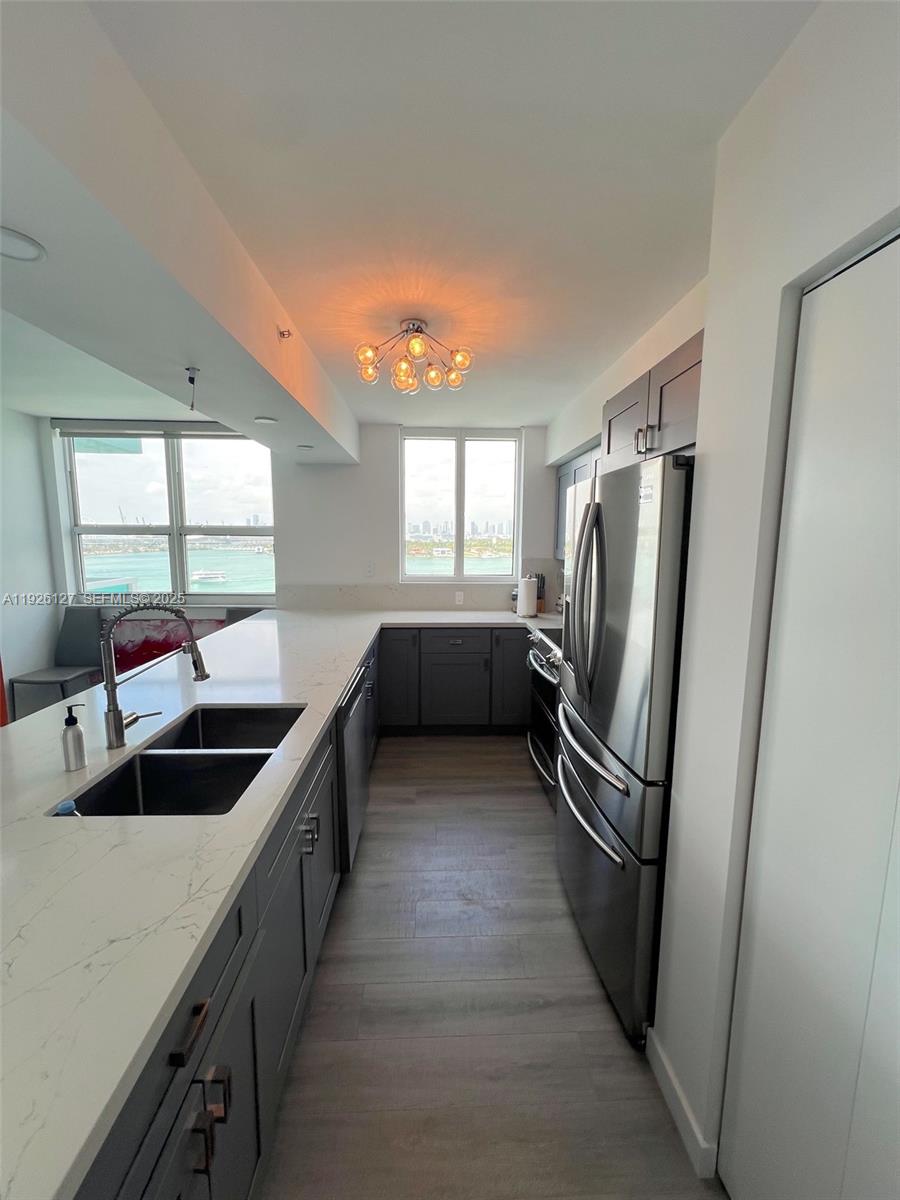 THE FLORIDIAN CONDO - Residential