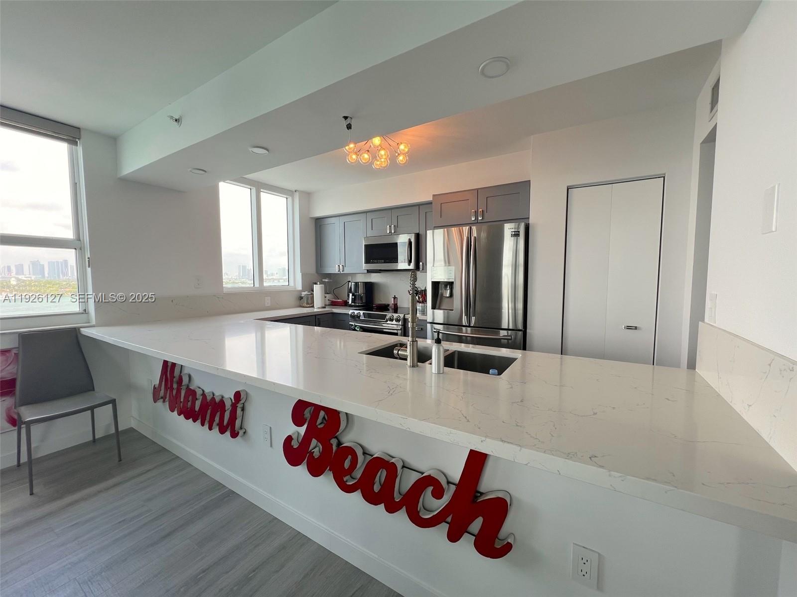 THE FLORIDIAN CONDO - Residential