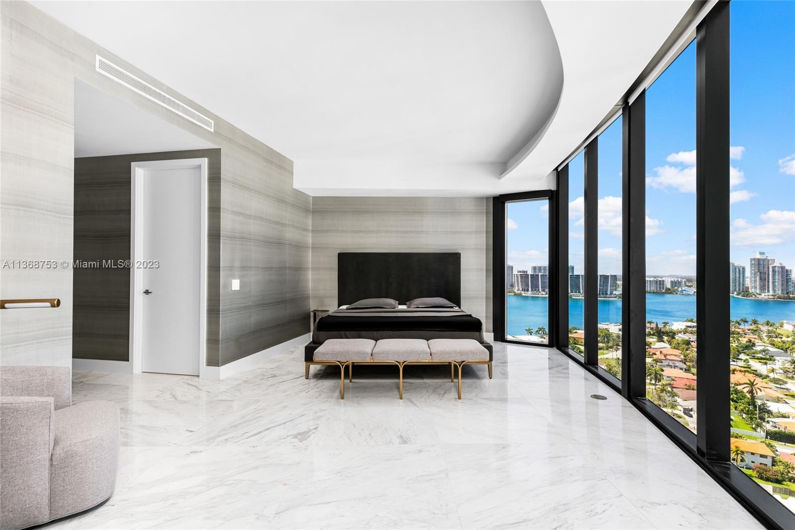 18555 COLLINS AVENUE COND - Residential
