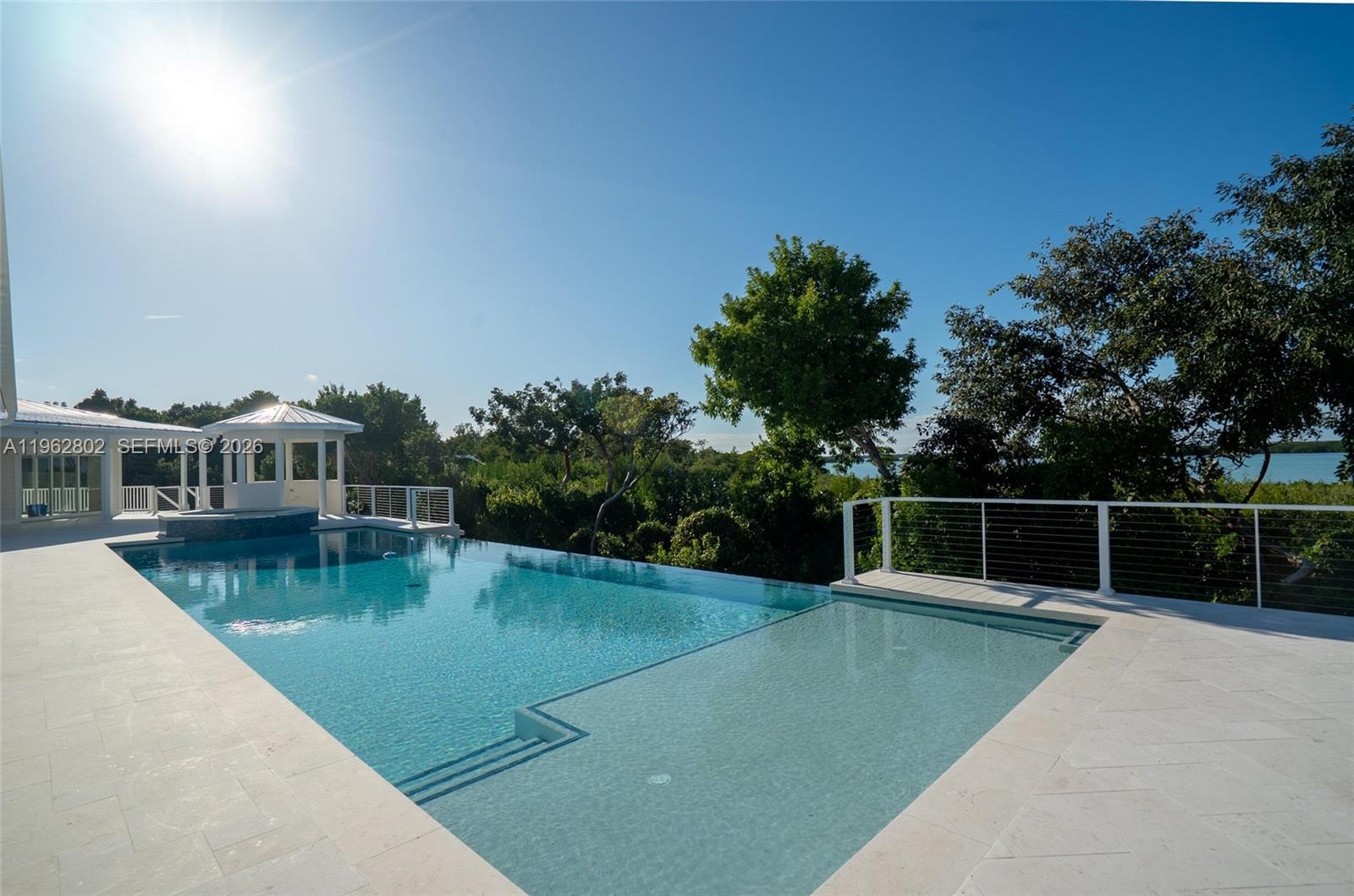 Upper Matecumbe - Residential