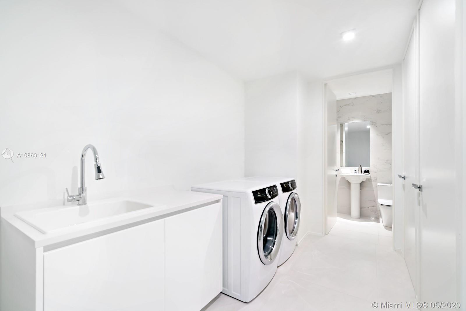 ONE THOUSAND MUSEUM CONDO - Residential