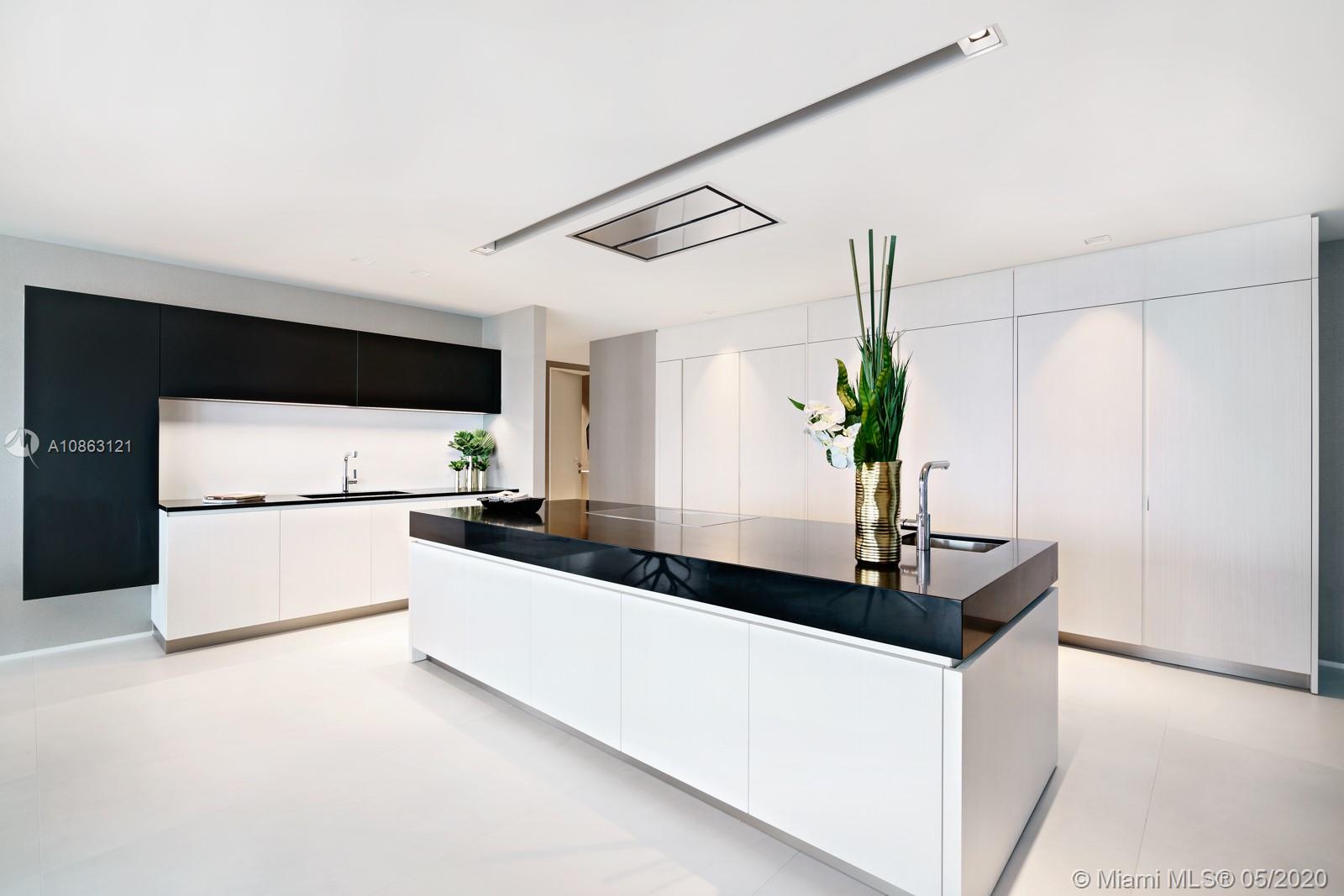 ONE THOUSAND MUSEUM CONDO - Residential