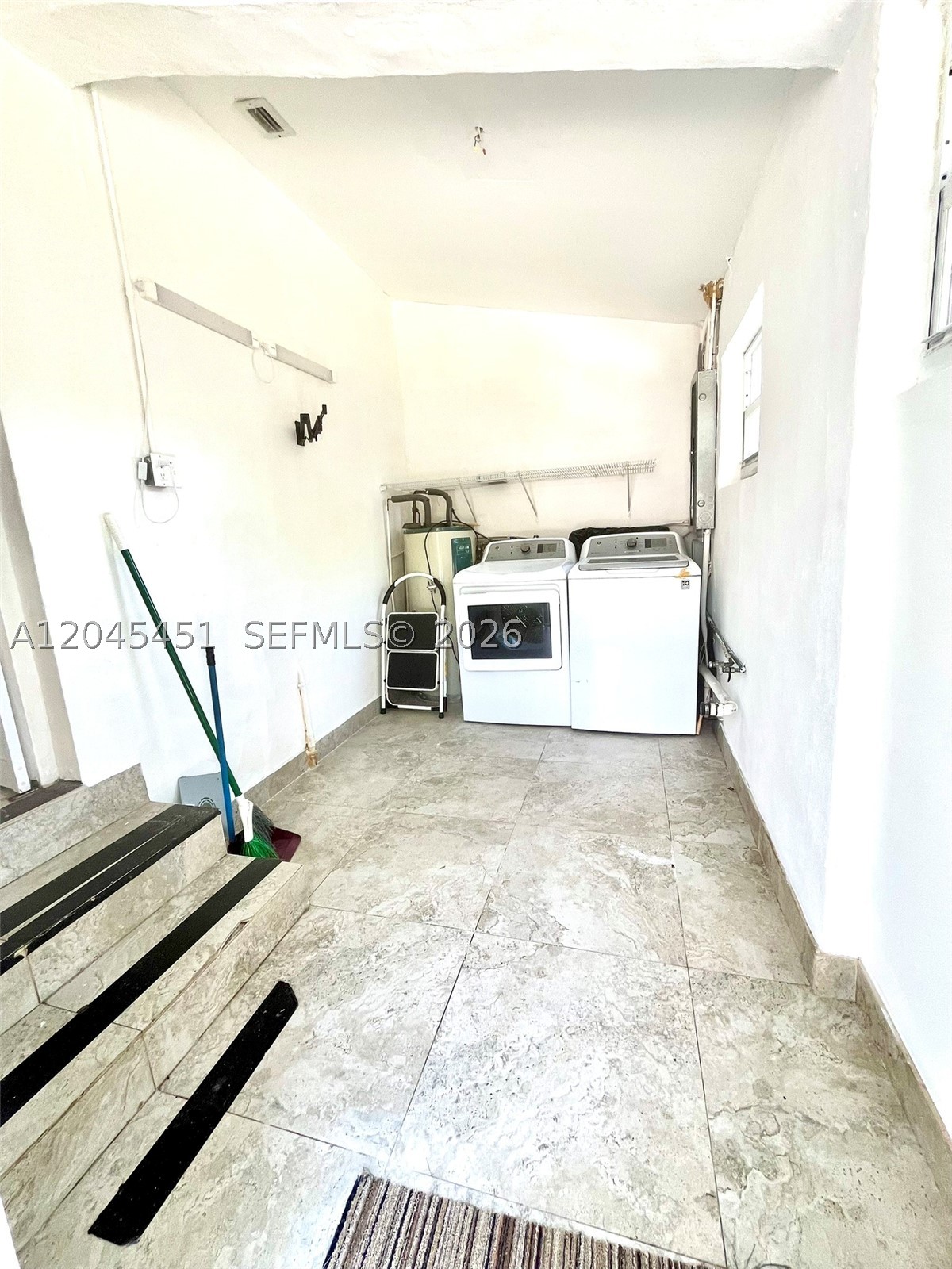 1ST ADDN TO PANULETA GARD - Residential