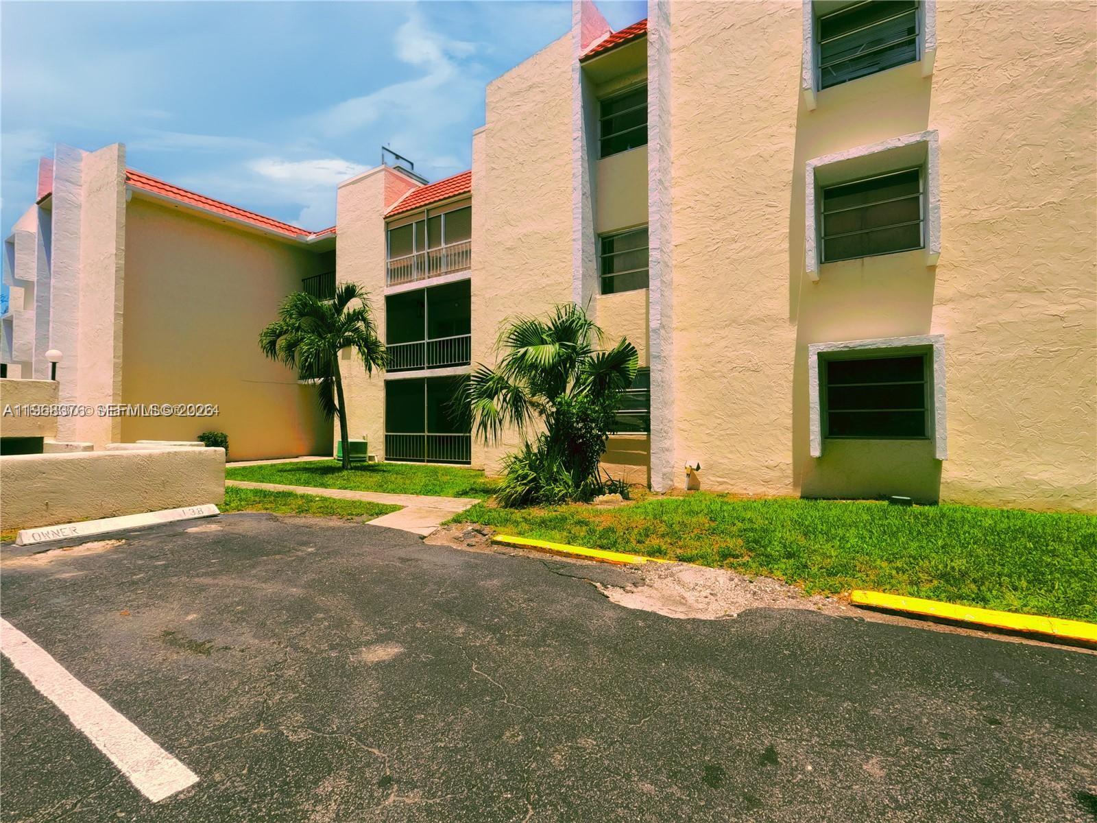 SPANISH OAKS CONDO - Residential