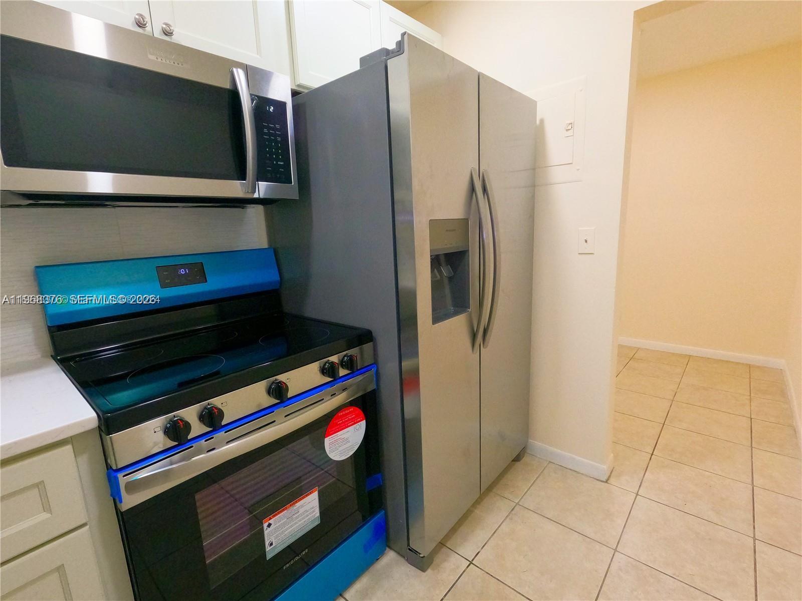 SPANISH OAKS CONDO - Residential