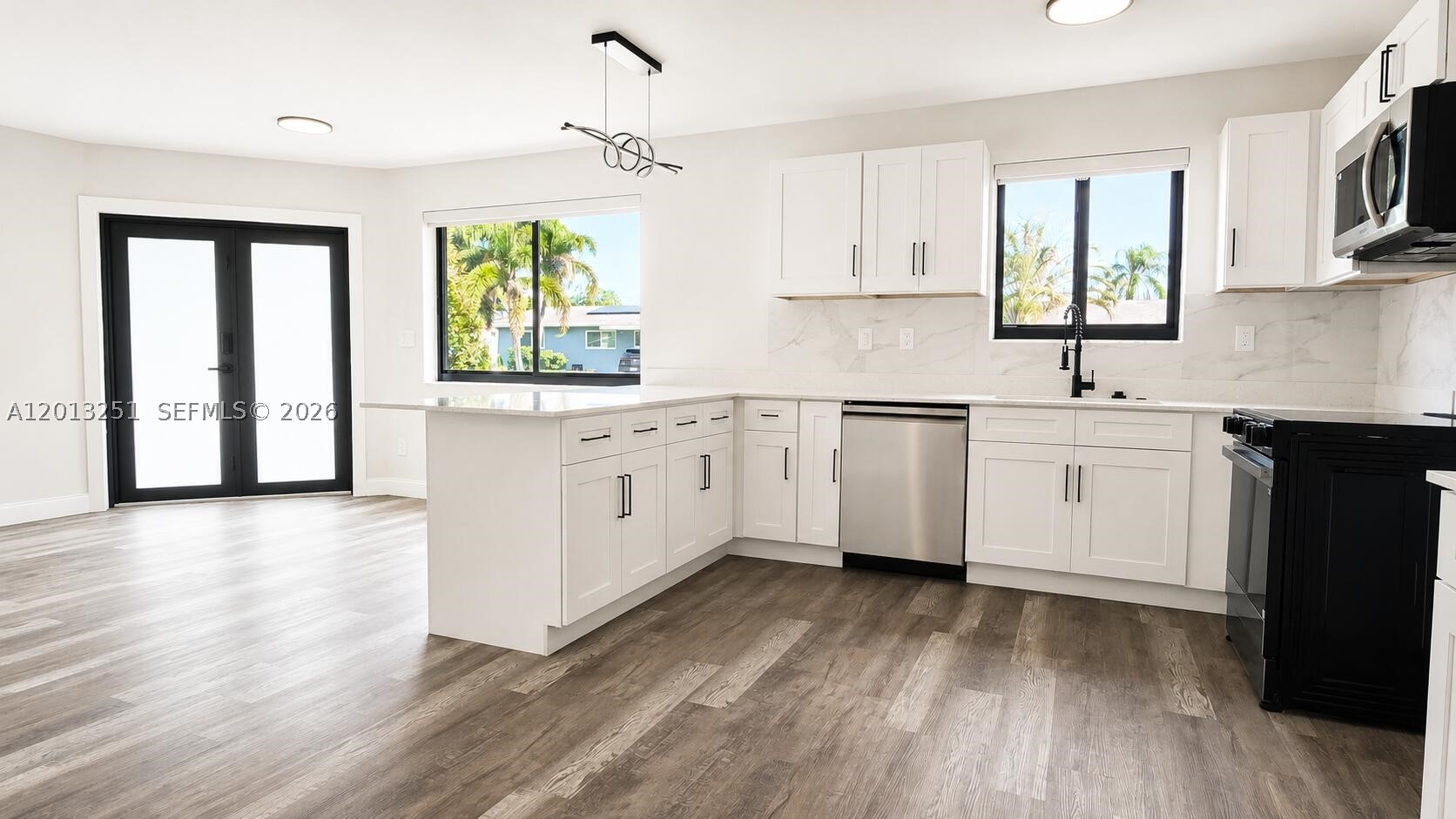 HERITAGE HOMES - Residential