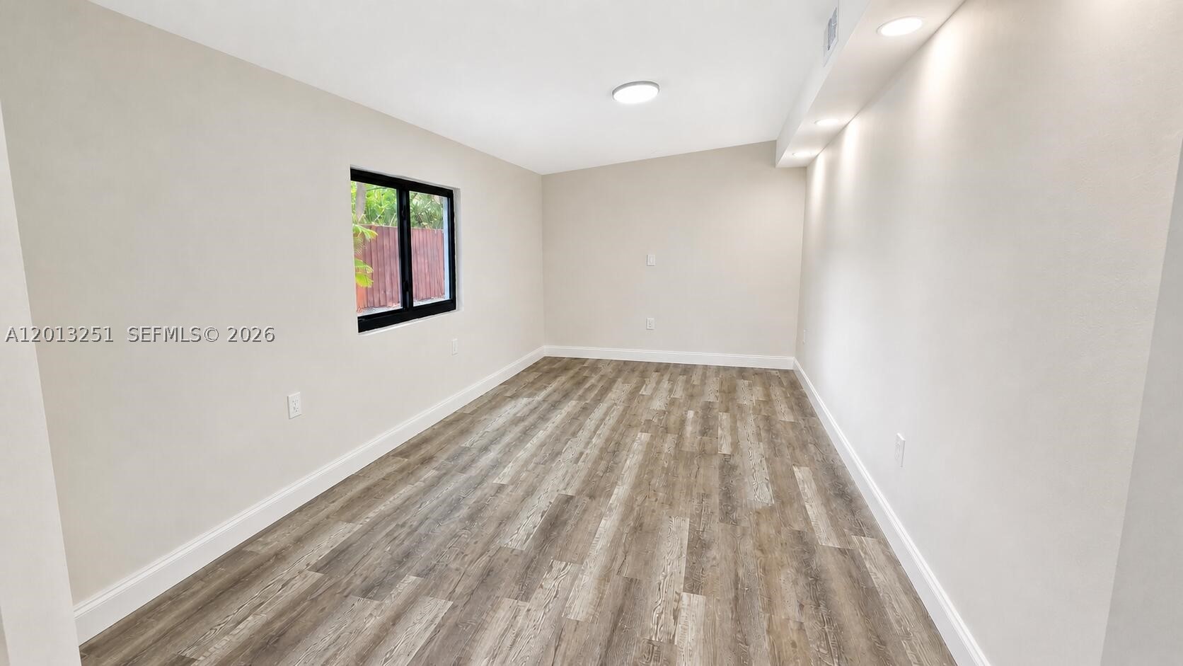 HERITAGE HOMES - Residential