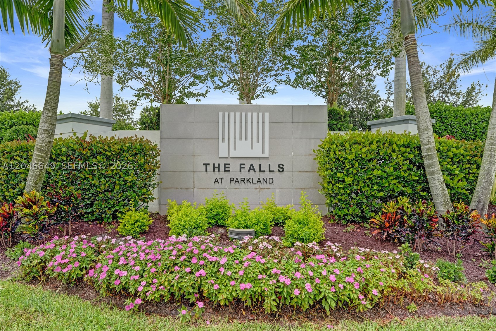 THE FALLS AT PARKLAND - Residential