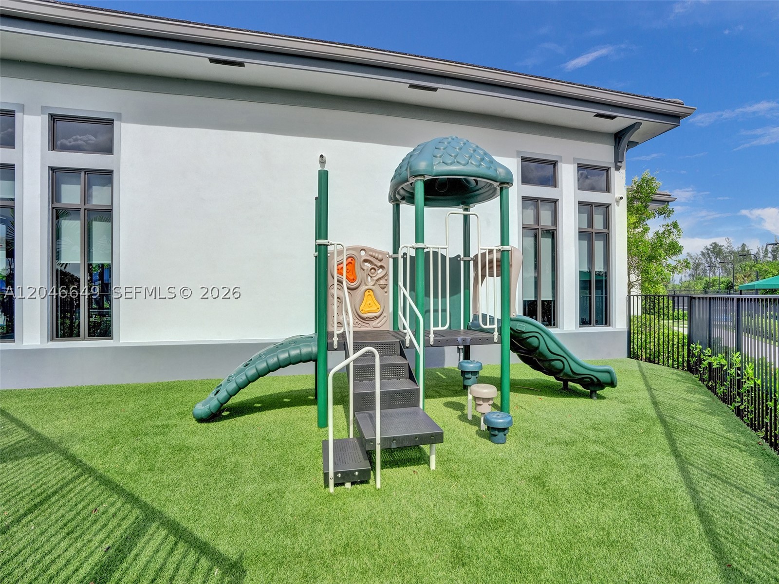 THE FALLS AT PARKLAND - Residential