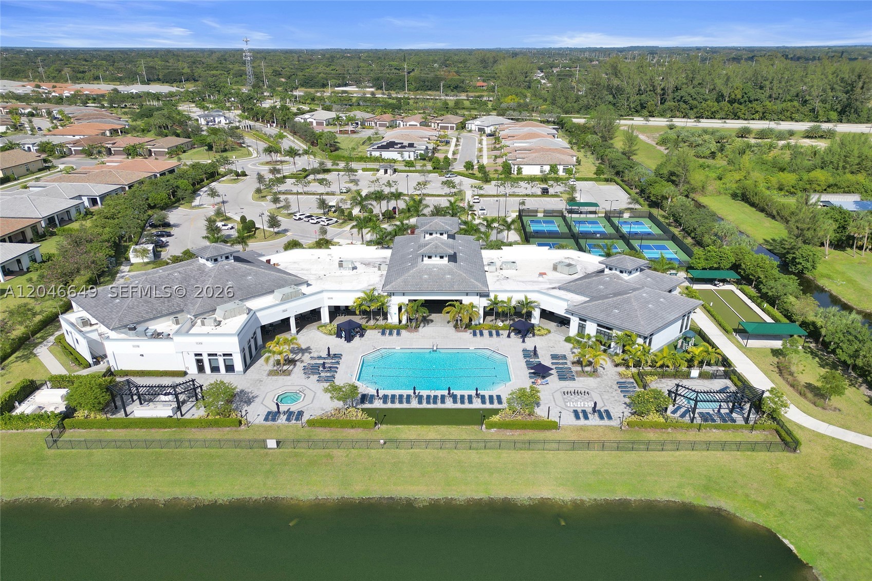 THE FALLS AT PARKLAND - Residential